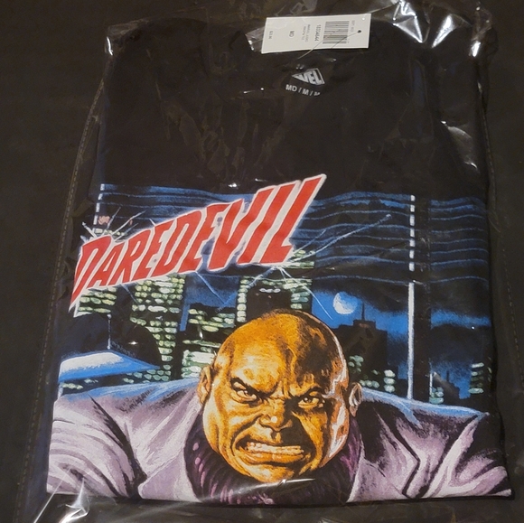 Medium Daredevil Shirt - Picture 2 of 6